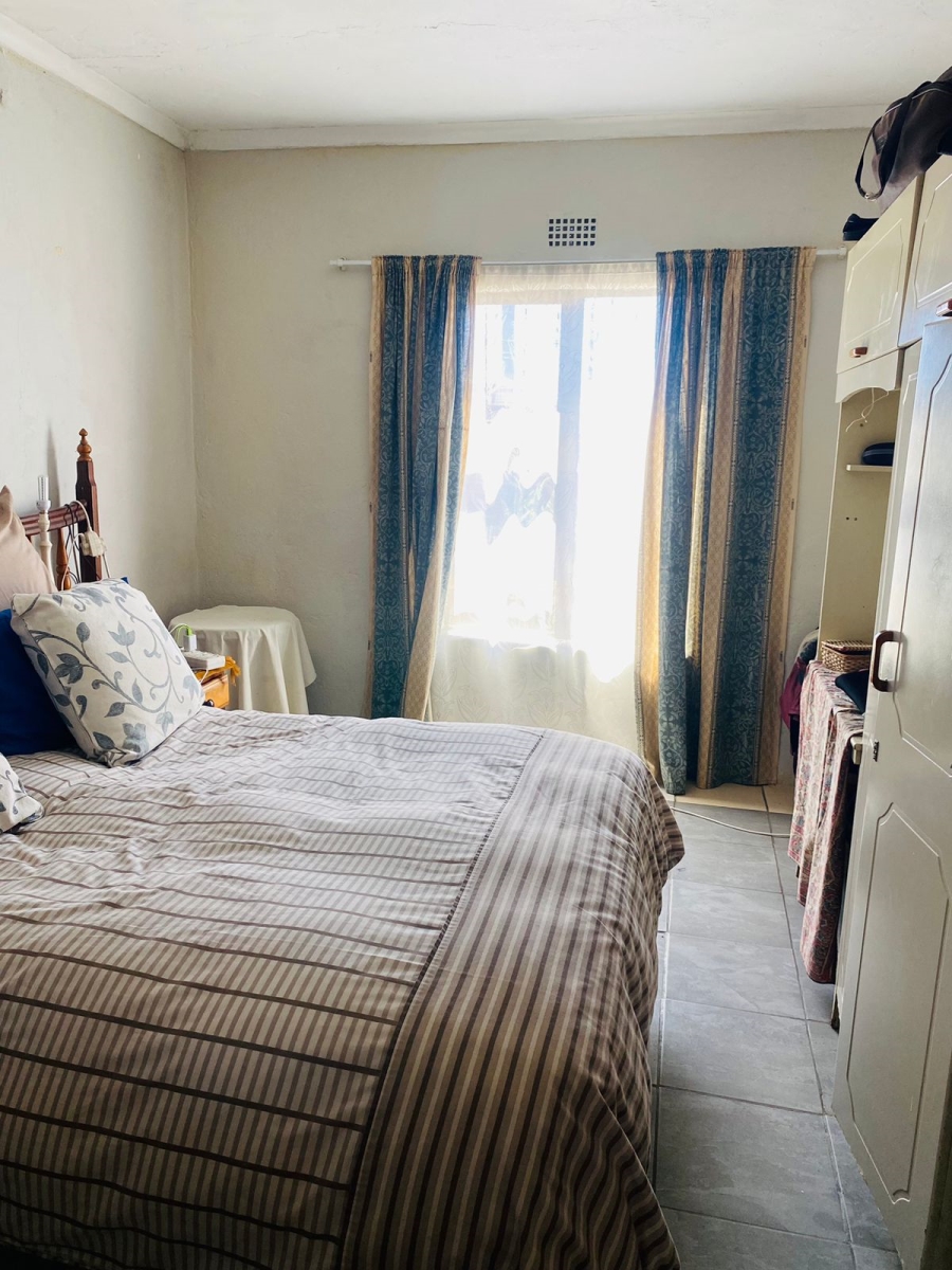 3 Bedroom Property for Sale in Mandela Park Western Cape